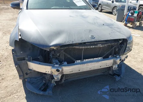 2019 Mercedes-Benz E 300 z USA, uszkodzony, nr VIN WDDZF4JB7KA508868